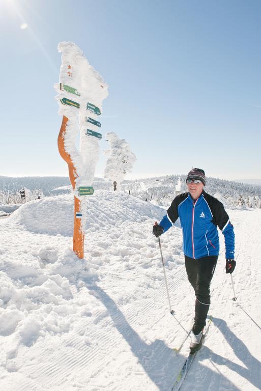 Blanik Hotell Jáchymov Exteriör bild